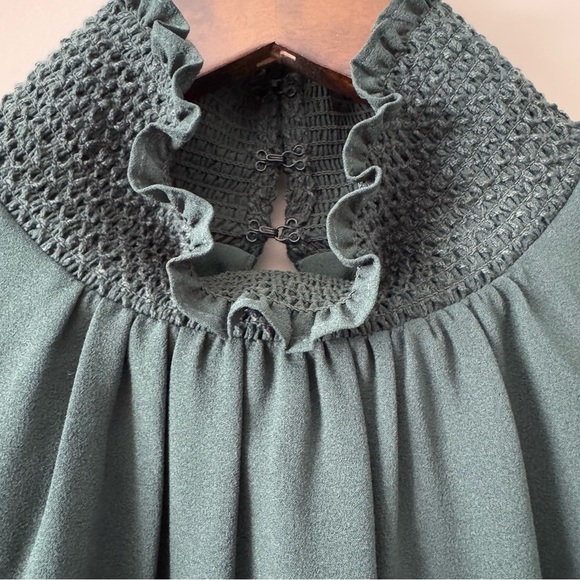 ALI & JAY LONG SLEEVE TURTLENECK SHIFT DRESS EMERALD GREEN SIZE SMALL - Picture 3 of 8